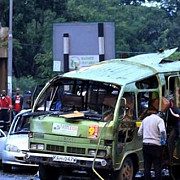 cel putin patru morti in urma exploziei unui autobuz