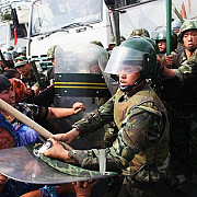 11 morti intr-un atac asupra unei sectii de politie in china