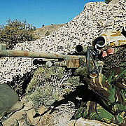 sase talibani ucisi cu un singur glont de un lunetist britanic