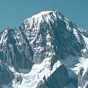 un alpinist roman a murit in masivul mont blanc