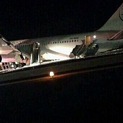 29 de persoane ranite dupa ce un avion a ratat aterizarea