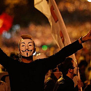 proteste violente la istanbul pentru apararea libertatii pe internet