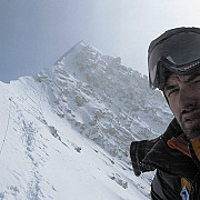 alex gavan alpinist roman a reusit sa urce broad peak 8047 de metri fara oxigen