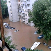 inundatii in bulgaria un autocar mai aduce in tara 29 turisti romani restul au optat sa ramana
