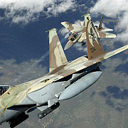 aviatia israeliana a efectuat raiduri asupra unor pozitii siriene