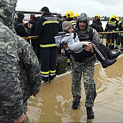 inundatiile din bosnia au facut noi victime