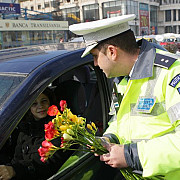 flori de la politie pentru doamne si domnisoare