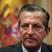 a incetat din viata adolfo suarez seful primului guvern democratic al spaniei
