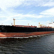 un cargobot rus cu sute de tone de carburant in deriva langa tarmul canadei