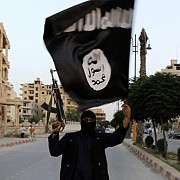 ministrul francez de interne 930 de persoane provenind din franta sunt implicate in jihad in irak si siria