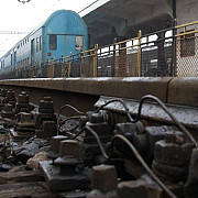 mai multe persoane au fost ranite in urma deraierii unui tren