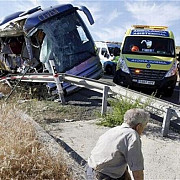 doi romani raniti grav intr-un accident de autocar in ungaria