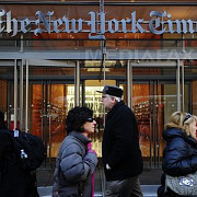 publicatiile trustului the new york times au depasit un milion de abonati online
