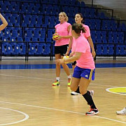 handbal feminin echipa de cupe europene a csm-ului joaca un amical la olimpia