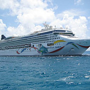 o nava de croaziera cu 2675 de pasageri la bord a esuat in reciful din bermuda