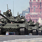 o gluma la care rad doar rusii rogozin tancurile noastre nu au nevoie de viza