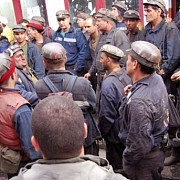 minerii blocati in subteran la exploatarea de uraniu crucea ameninta cu greva foamei