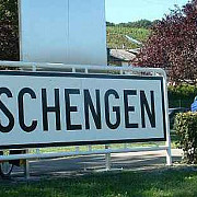 romania si bulgaria mai asteapta la usa schengen