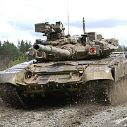 rusia a adus tancuri in siria