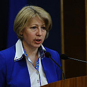 ministrul fondurilor europene aura raducu a demisionat
