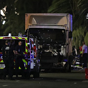 bilantul atentatului de la nisa a crescut la 85 de morti dupa ce un barbat a decedat ca urmare a ranilor suferite in atac