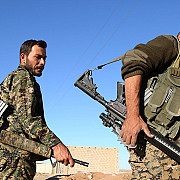 fortele democratice siriene conduse de kurzi au distrus trei tancuri ale armetei turce