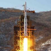 coreea de nord anunta ca va lansa un satelit japonia se teme de un atac cu racheta