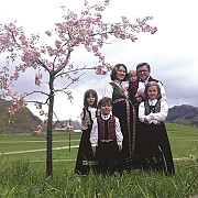 autoritatile norvegiene au decis ca cei cinci copii ai familiei bodnariu se pot intoarce la parinti