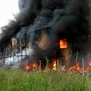 un pompier a decedat in incendiul de la fabrica din jilava