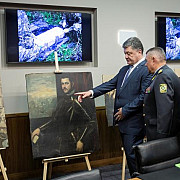 17 tablouri furate de moldoveni au fost recuperate in ucraina