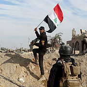 statul islamic a pierdut aproape jumatate din teritoriul pe care l-a controlat in irak
