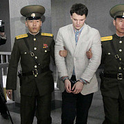 un student american a fost condamnat la 15 ani de munca in coreea de nord