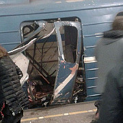 explozie la metroul din sankt petersburg zece persoane au murit si alte 37 au fost ranite