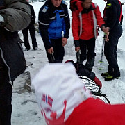 echipele de salvare vor urca pe munte duminica pentru a recupera trupurile celor doi copii alpinisti morti in avalansa din retezat