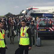 zborul ba303 al british airways evacuat inainte de decolare din motive de securitate pe aeroportul charles de gaulle pasagerii perchezitionati