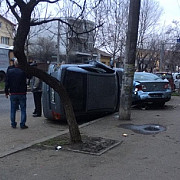 un turc aflat la volanul unui autoturism a lovit opt masini in capitala
