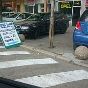 bolarzii nu impiedica parcarea ilegala in centrul ploiestiului politia locala doarme