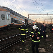 foto video accident feroviar grav langa ploiesti doua trenuri s-au ciocnit 11 peroane ranite