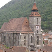 recordurile bisericii negre din brasov cel mai vizitat lacas de cult cel mai mare din europa de est si cel mai fotografiat obiectiv turistic al romaniei