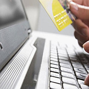 politia prahova iti spune care sunt regulile de aur pentru cumparaturi online sigure
