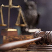femeia din giurgiu acuzata ca si-a exploatat sexual fiica incepand cu varsta de patru luni condamnata la noua ani de inchisoare