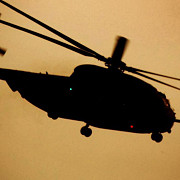un elicopter militar s-a prabusit pilotul a murit iar copilotul este grav ranit