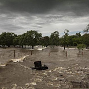 inundatii in argentina si peru doua persoane au murit si peste 5000 sunt evacuate