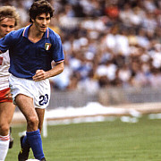 a murit paolo rossi atacantul care a condus nationala italiei la victorie in cupa mondiala din 1982