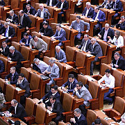 deputat condamnat definitiv cu executare demisioneaza din parlament