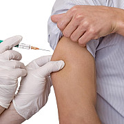 primele doze de vaccin contra hepatitei b din august