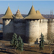 cetatea soroca acoperita ca in vremea lui stefan cel mare cu fonduri europene