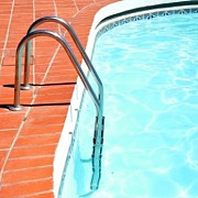 un copil de 7 ani s-a inecat in piscina unui hotel din venus