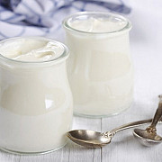 consumul de iaurturi cu vanilie ii face pe oameni fericiti