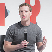 facebook a cheltuit in trei ani 125 milioane de dolari pentru securitatea lui mark zuckerberg